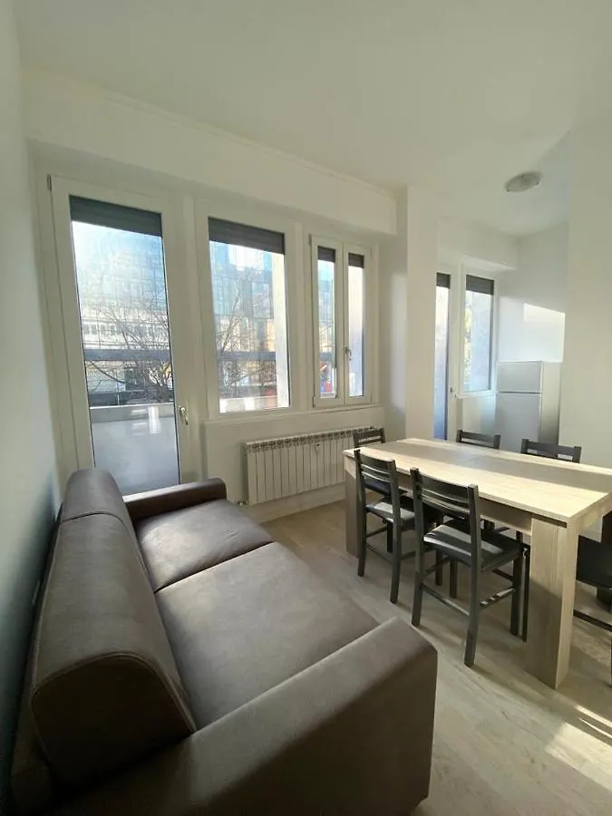 מילאנו Farolfi Apartments Corso Di Porta Vittoria